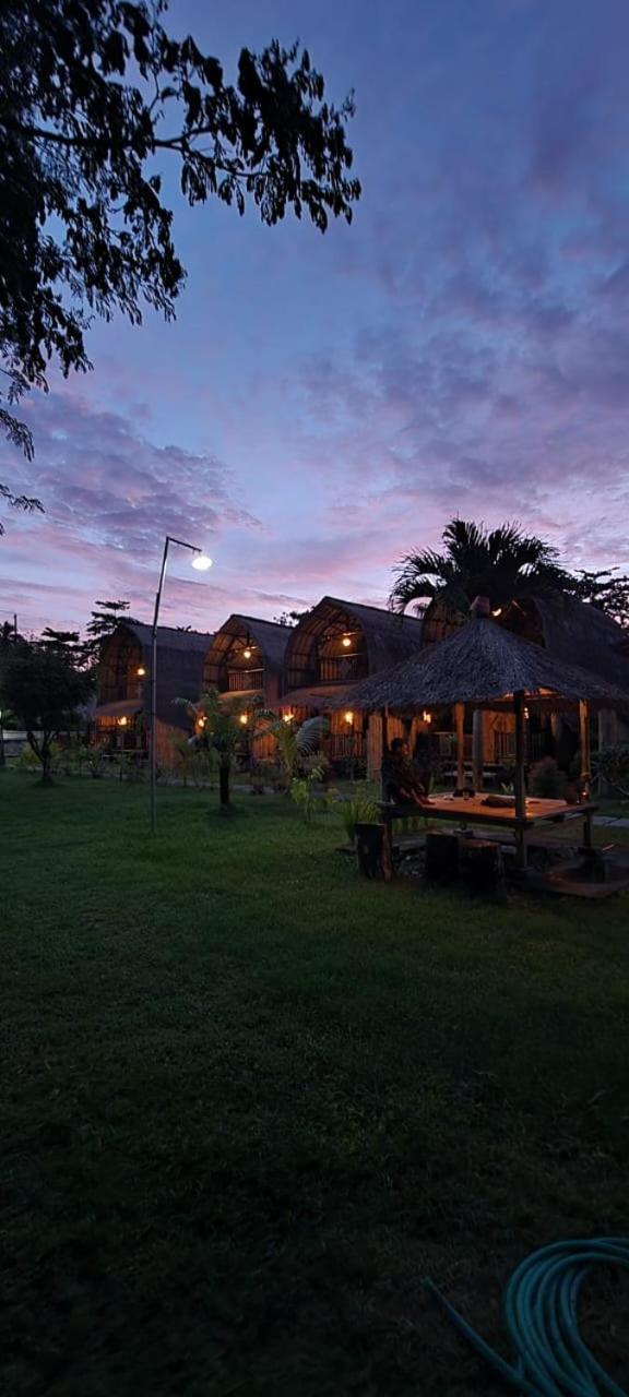 Mahkota Atia Bungallow ปรายา ภายนอก รูปภาพ